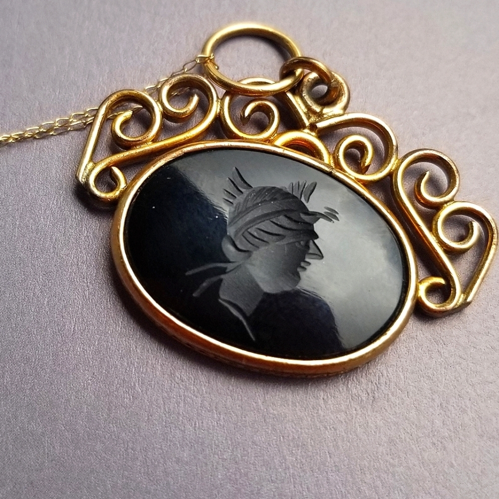 10kt Gold Victorian Roman Soldier Intaglio Carnelian Gem Pendant Necklace - Picture 8 of 9